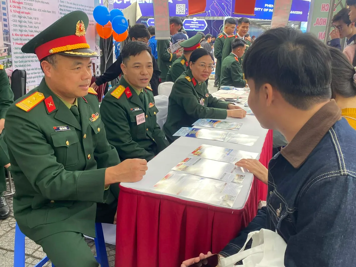 Trường qu&acirc;n đội lần đầu tổ chức kỳ thi đ&aacute;nh gi&aacute; năng lực ri&ecirc;ng từ năm 2026 - Ảnh 2.