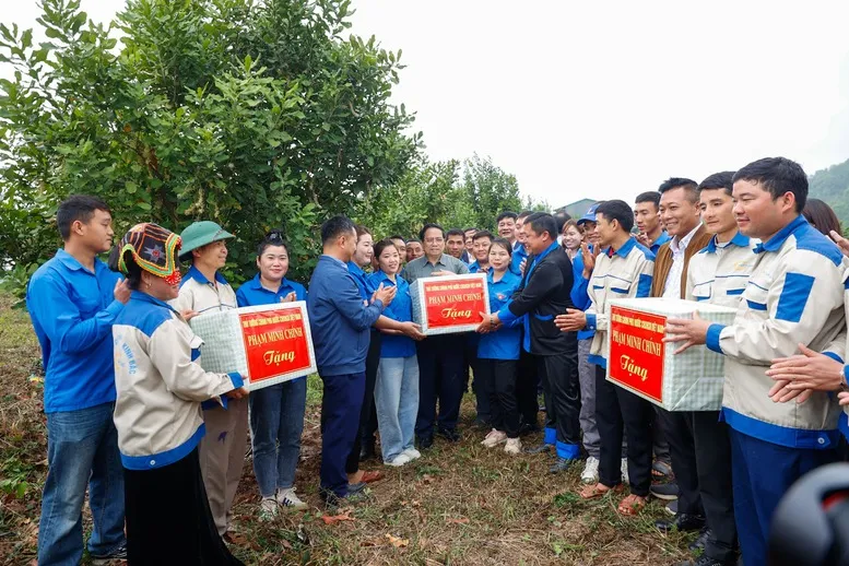 Thủ tướng: Điện Bi&ecirc;n cần nỗ lực hơn nữa để biến n&uacute;i rừng T&acirc;y Bắc tr&ugrave;ng điệp th&agrave;nh của cải vật chất - Ảnh 4.