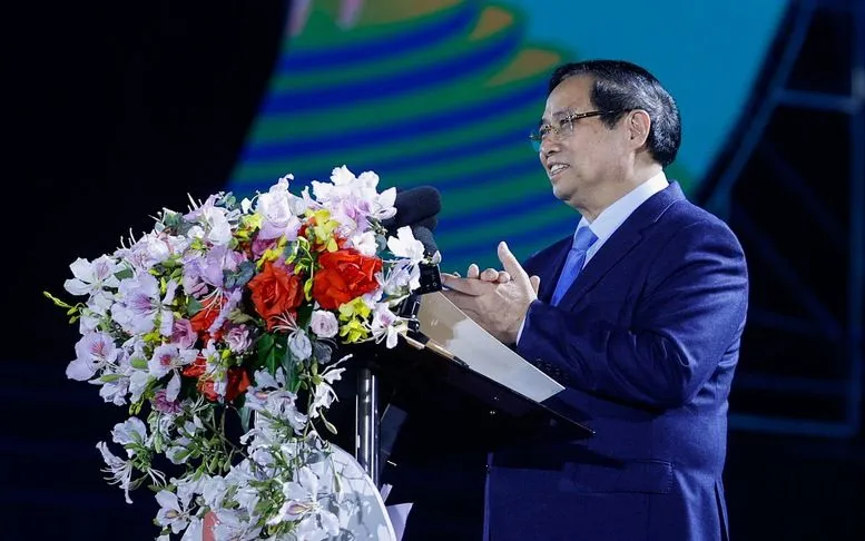 Thủ tướng Phạm Minh Chính phát biểu tại lễ khai mạc Lễ hội Hoa Ban năm 2026 - Ảnh: VGP