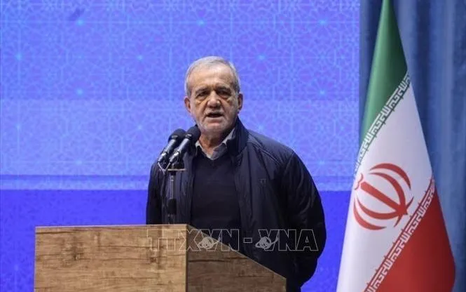 Tổng thống Iran Masoud Pezeshkian phát biểu tại một sự kiện (Ảnh: IRNA/TTXVN)