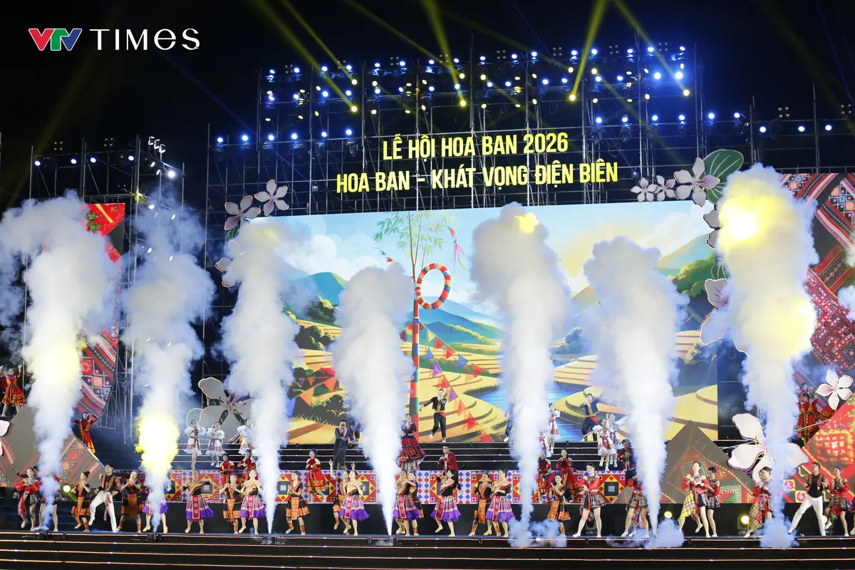 Thủ tướng Phạm Minh Ch&iacute;nh dự khai mạc Lễ hội Hoa Ban Điện Bi&ecirc;n năm 2026  - Ảnh 6.