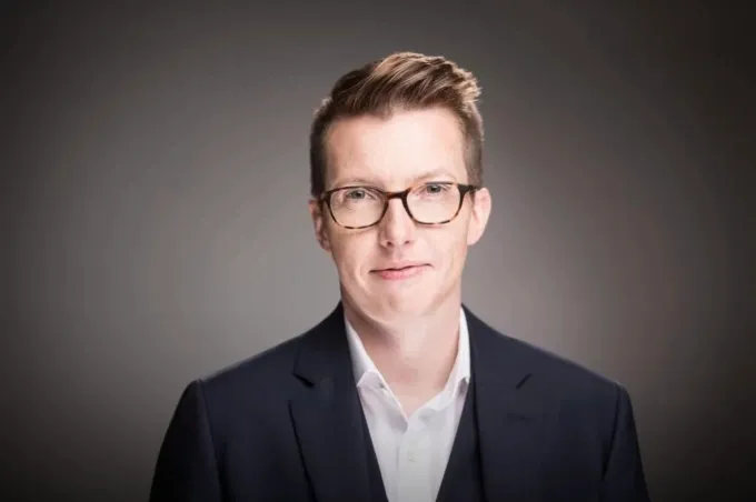 L&atilde;nh đạo robot của OpenAI từ chức v&igrave; lo ngại hợp t&aacute;c qu&acirc;n sự- Ảnh 1.