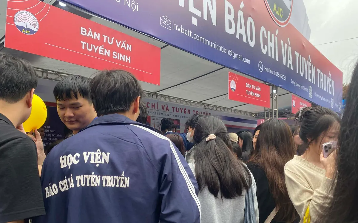 Sáp nhập báo chí không đồng nghĩa giảm cơ hội việc làm