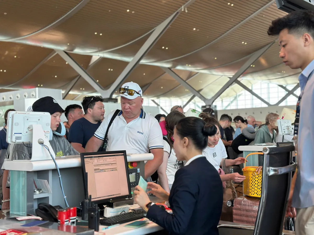 Du kh&aacute;ch quốc tế tăng mạnh, du lịch Kh&aacute;nh H&ograve;a đ&oacute;n t&iacute;n hiệu khởi sắc- Ảnh 1.