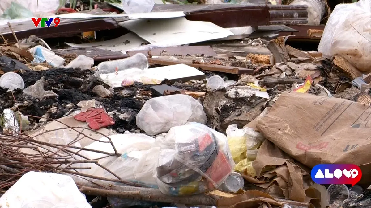 Alo V9 (09/3/2026): Rác thải bủa vây trường học