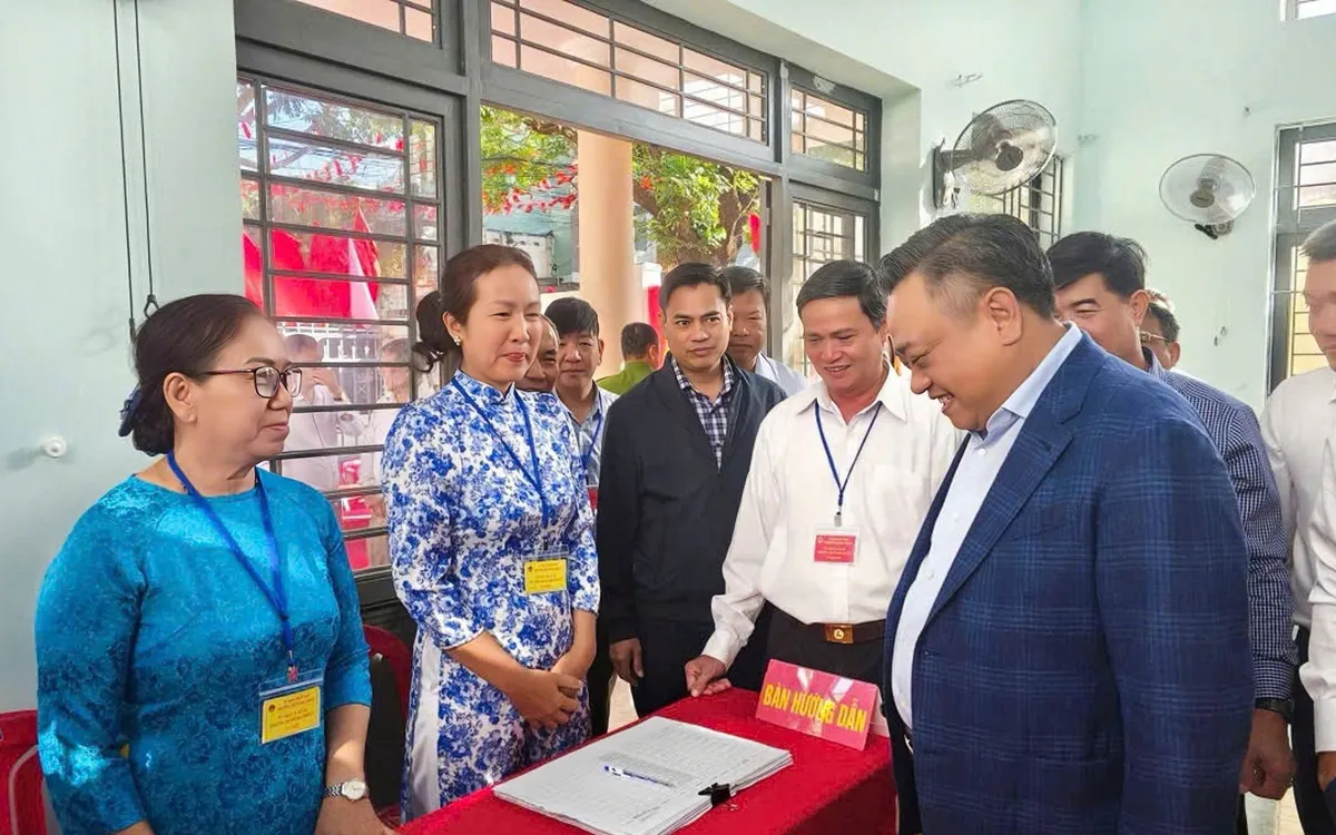 Chủ nhiệm Ủy ban Kiểm tra Trung ương Trần Sỹ Thanh đánh giá cao sự chuẩn bị chu đáo về cơ sở vật chất phục vụ bầu cử của chính quyền địa phương.