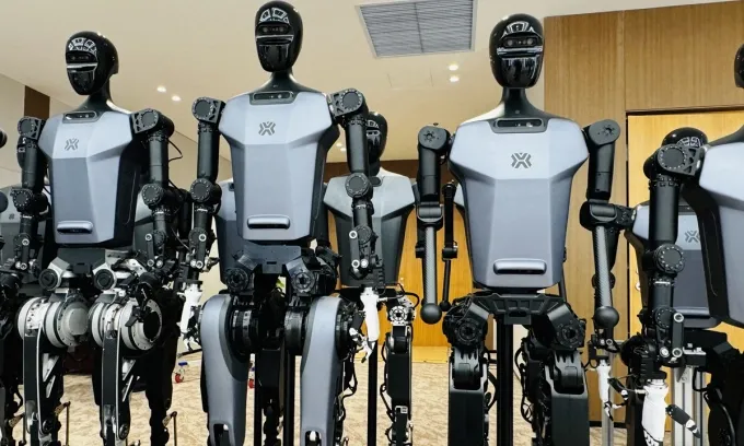 Robot h&igrave;nh người Trung Quốc tăng tốc ra thế giới nhưng đối mặt nhiều r&agrave;o cản- Ảnh 1.