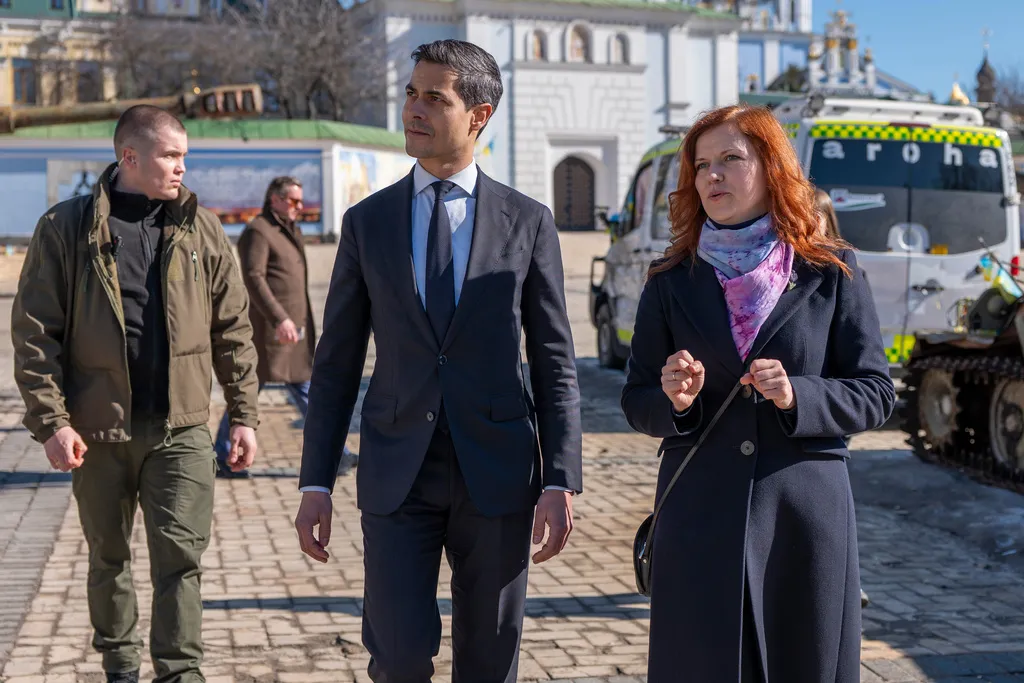 T&acirc;n Thủ tướng H&agrave; Lan thăm Ukraine sau 2 tuần nhậm chức - Ảnh 1.