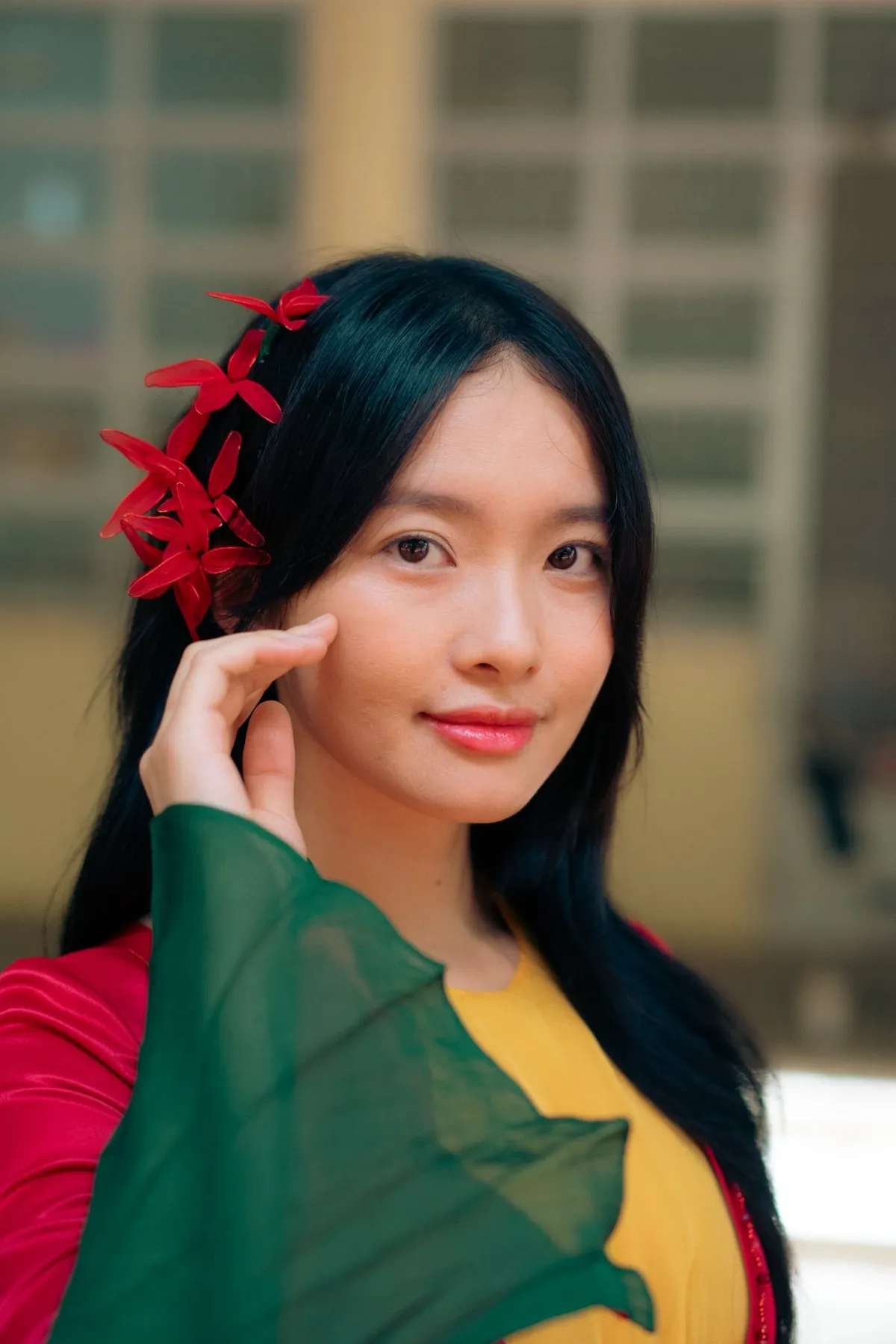 Kim Kh&aacute;nh: 'C&aacute;m ơn người đ&atilde; thức c&ugrave;ng t&ocirc;i' l&agrave; c&aacute;nh cửa nghệ thuật mới - Ảnh 1.