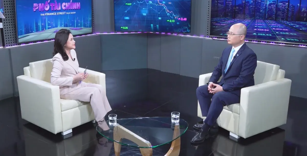 Phố t&agrave;i ch&iacute;nh: Th&aacute;ch thức to&agrave;n cầu đang t&aacute;c động thị trường?- Ảnh 3.