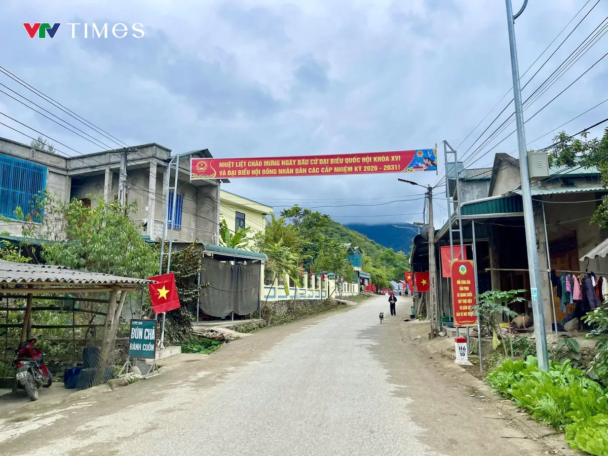 Xã vùng biên Thanh Hóa vượt khó, sẵn sàng cho Ngày hội non sông - Ảnh 3.