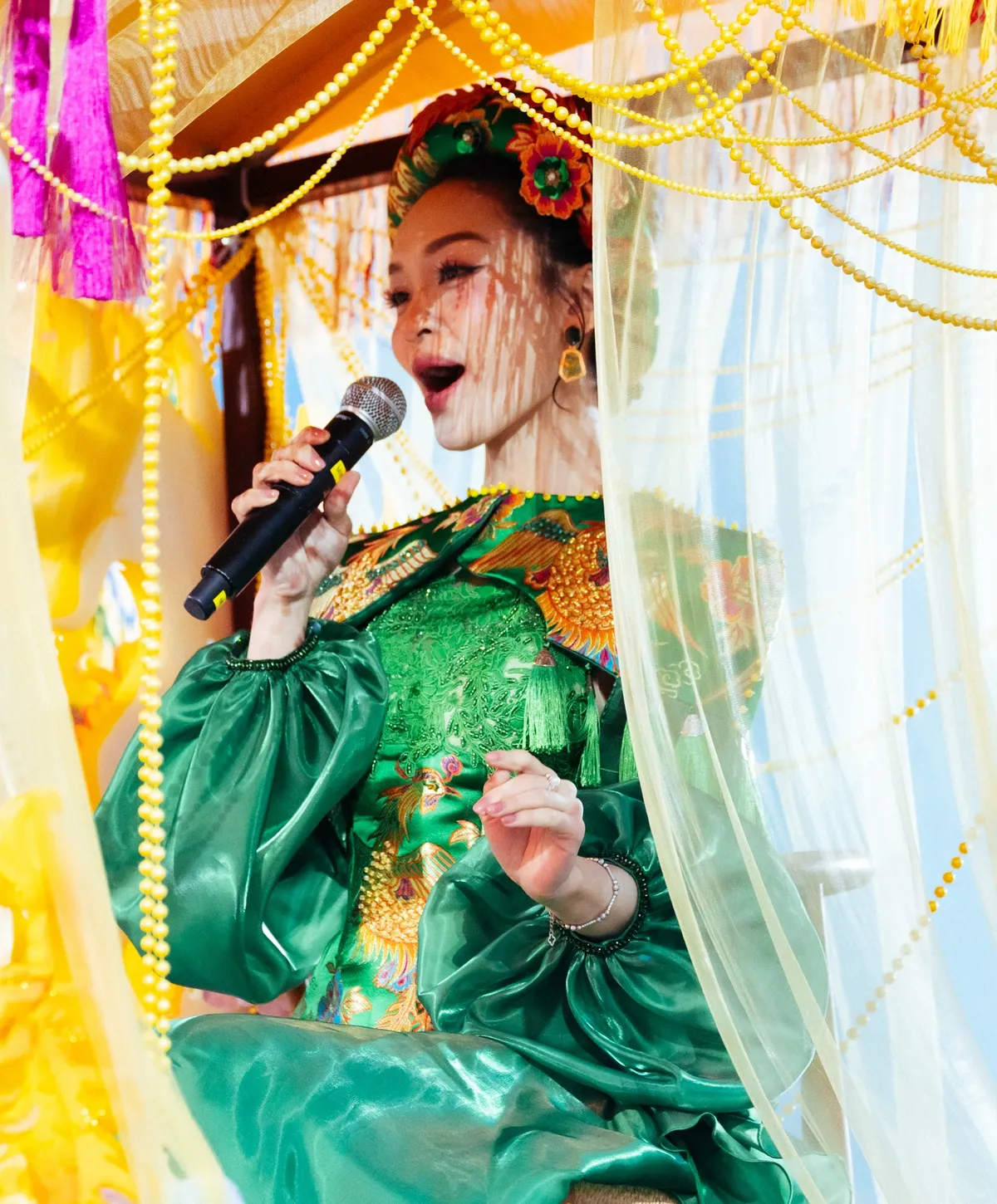 "C&ocirc; g&aacute;i Quan họ" Minh Ngọc đưa &acirc;m hưởng Quan họ l&ecirc;n s&acirc;n khấu concert hiện đại- Ảnh 2.