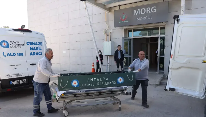 Va chạm thuyền chở người di cư ở ngo&agrave;i khơi Thổ Nhĩ Kỳ, 14 người tử vong- Ảnh 1.