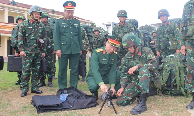 Qu&acirc;n đội, c&ocirc;ng an tăng cường phương &aacute;n bảo đảm an ninh trước ng&agrave;y bầu cử- Ảnh 1.