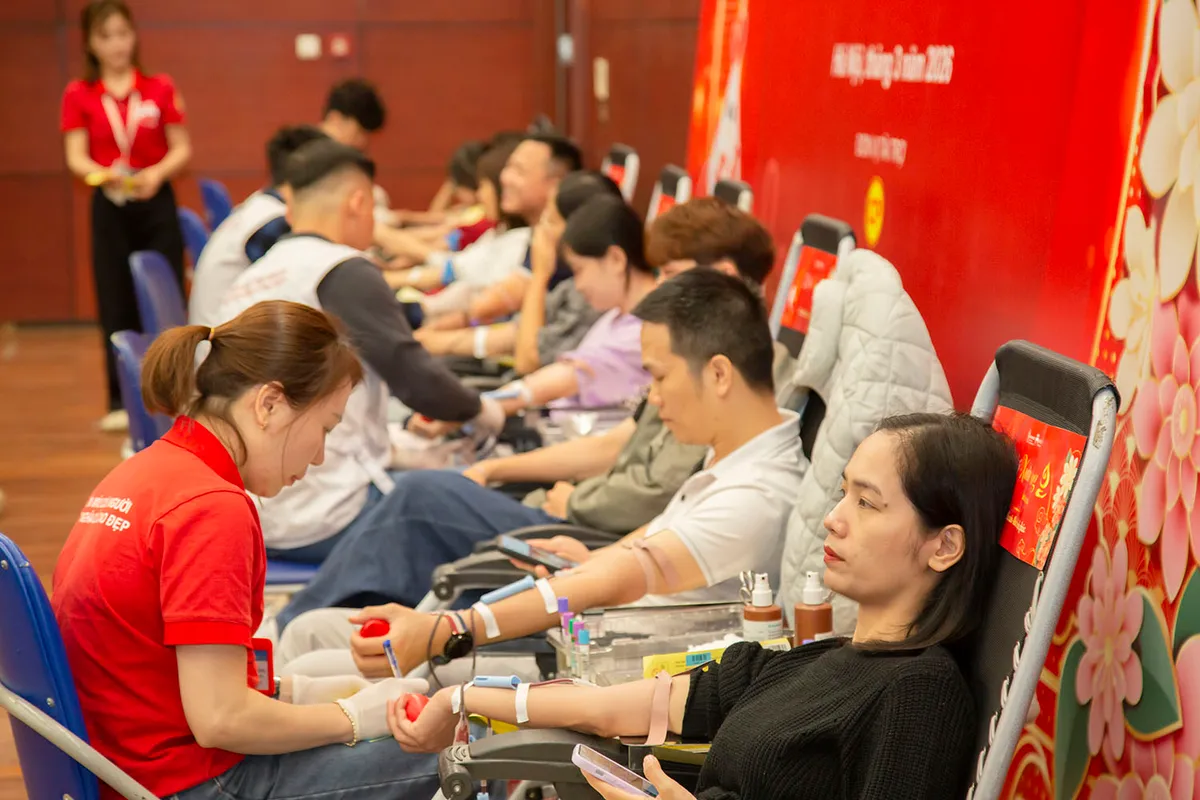 Lễ hội Xu&acirc;n hồng 2026 vượt chỉ ti&ecirc;u gần 3.000 đơn vị m&aacute;u- Ảnh 2.