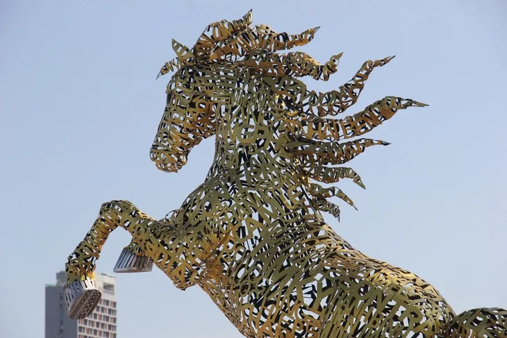 Đ&agrave; Nẵng tiếp tục trưng b&agrave;y hai linh vật ngựa &ldquo;g&acirc;y sốt&rdquo; đến hết th&aacute;ng 9-2026- Ảnh 1.