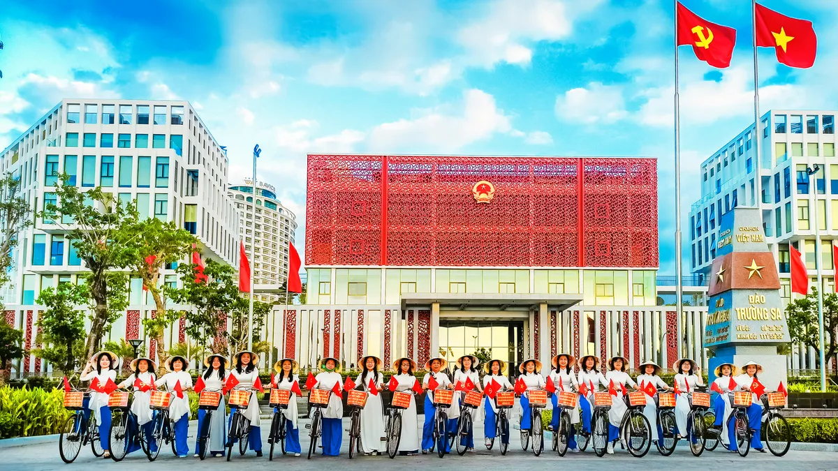 Từ những chuyến xe tuy&ecirc;n truyền lưu động, lan tỏa kh&ocirc;ng kh&iacute; ng&agrave;y hội bầu cử ở Kh&aacute;nh H&ograve;a - Ảnh 15.