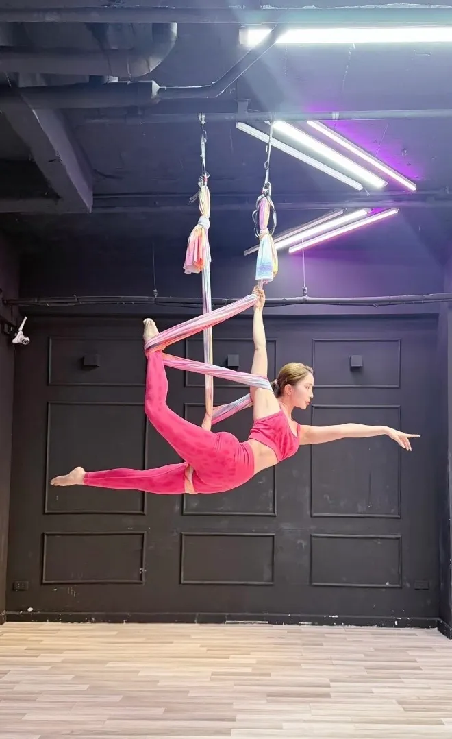 Điểm tin sao Việt: Midu tận hưởng cuộc sống vợ chồng son - Ảnh 3.