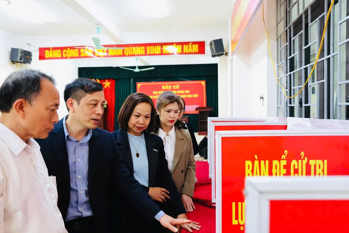 Phường Dương Nội: Tập trung cao độ, quyết t&acirc;m tổ chức th&agrave;nh c&ocirc;ng &ldquo;Ng&agrave;y hội non s&ocirc;ng&rdquo; - Ảnh 1.