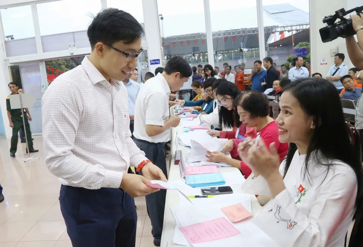 Kỳ vọng của cử tri hướng về Quốc hội kh&oacute;a XVI- Ảnh 1.