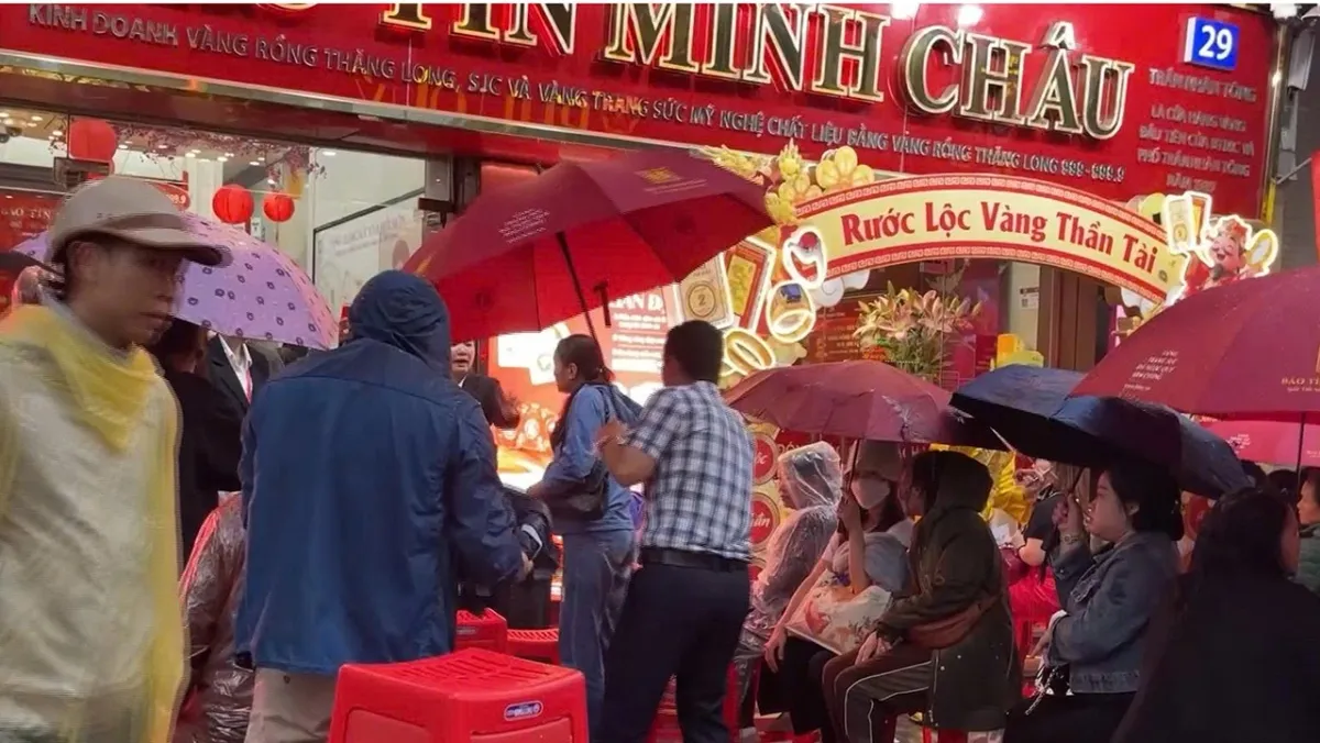 Gi&aacute; v&agrave;ng h&ocirc;m nay 10/3: V&agrave;ng SJC tăng l&ecirc;n mức 185,5 triệu đồng/lượng- Ảnh 1.