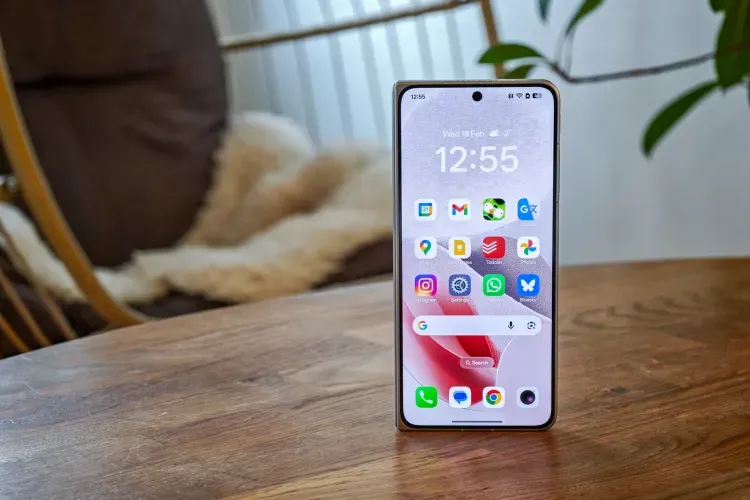 Oppo ra mắt điện thoại gập mới với nếp gấp m&agrave;n h&igrave;nh kh&oacute; nhận thấy - Ảnh 2.