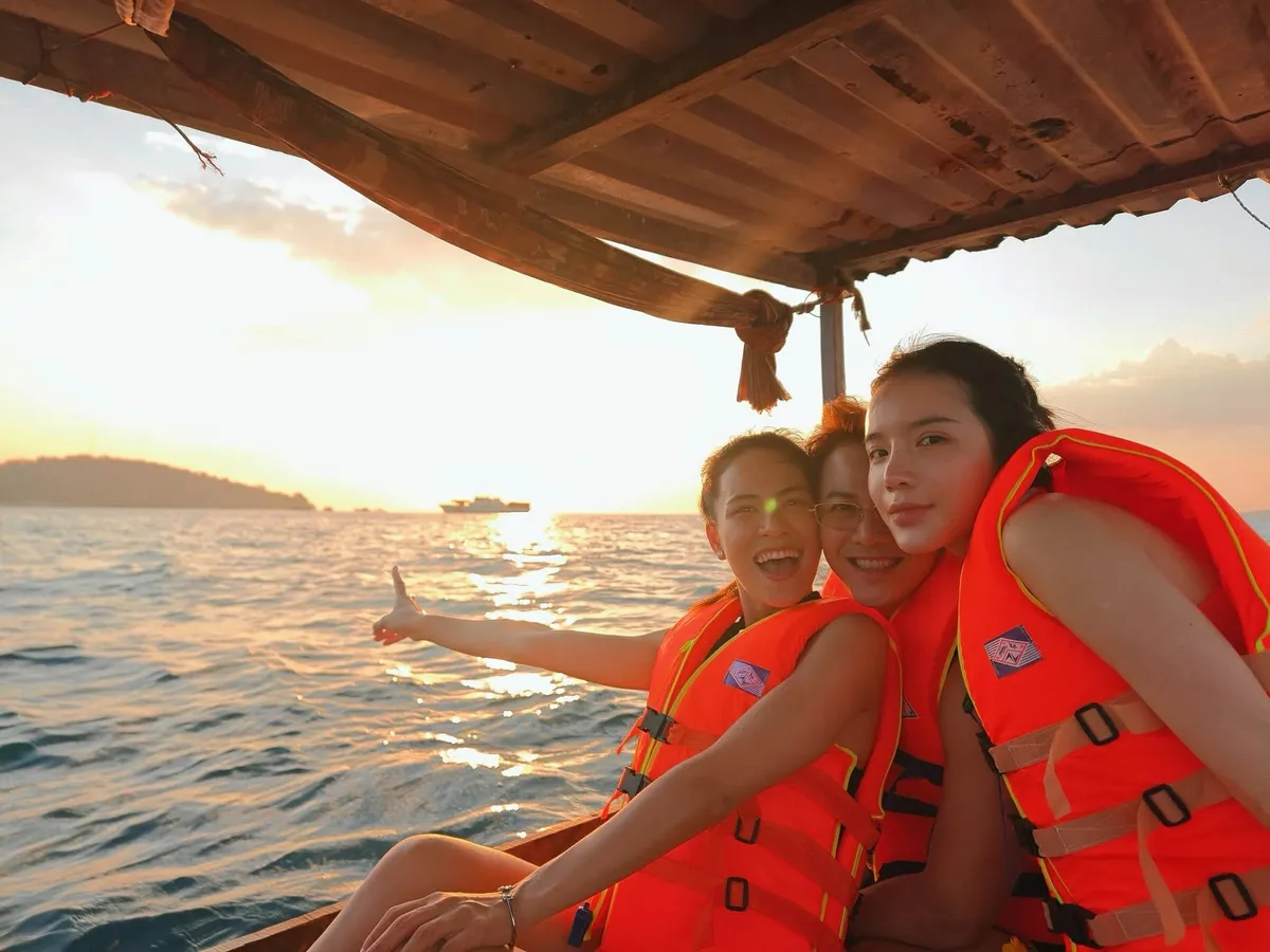 Điểm tin sao Việt: Anh T&uacute; v&agrave; LyLy đi nghỉ dưỡng đầu năm - Ảnh 1.