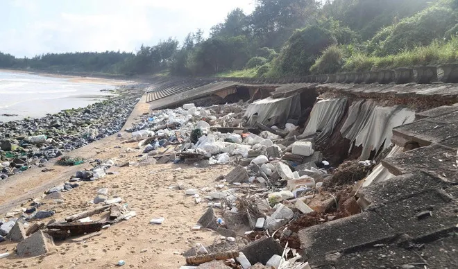 Sạt lở đe dọa di t&iacute;ch quốc gia Địa đạo Vịnh Mốc (Quảng Trị) - Ảnh 2.