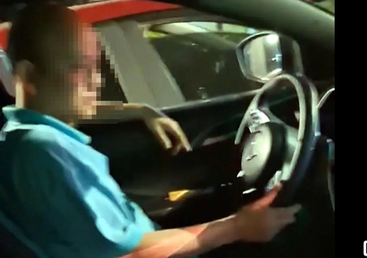 T&agrave;i xế taxi vi phạm nồng độ cồn, g&acirc;y va chạm rồi định bỏ chạy ở H&agrave; Nội - Ảnh 1.