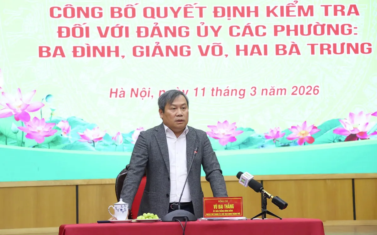 Chủ tịch UBND TP H&agrave; Nội chủ tr&igrave; kiểm tra c&ocirc;ng t&aacute;c triển khai Nghị quyết Đảng tại cơ sở - Ảnh 1.