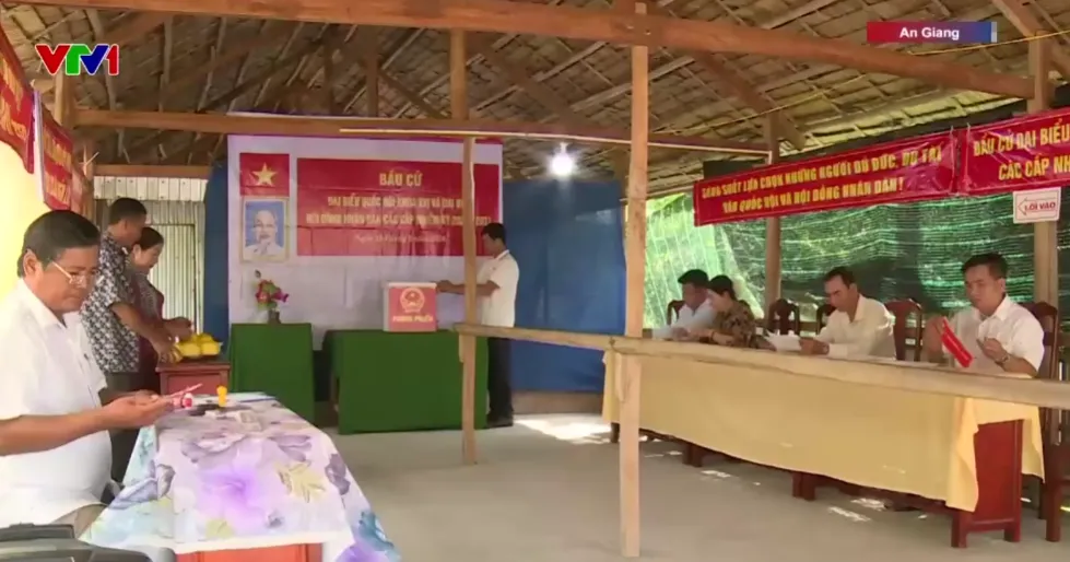 Rộn r&agrave;ng chuẩn bị ng&agrave;y bầu cử tại Đồng bằng s&ocirc;ng Cửu Long- Ảnh 1.