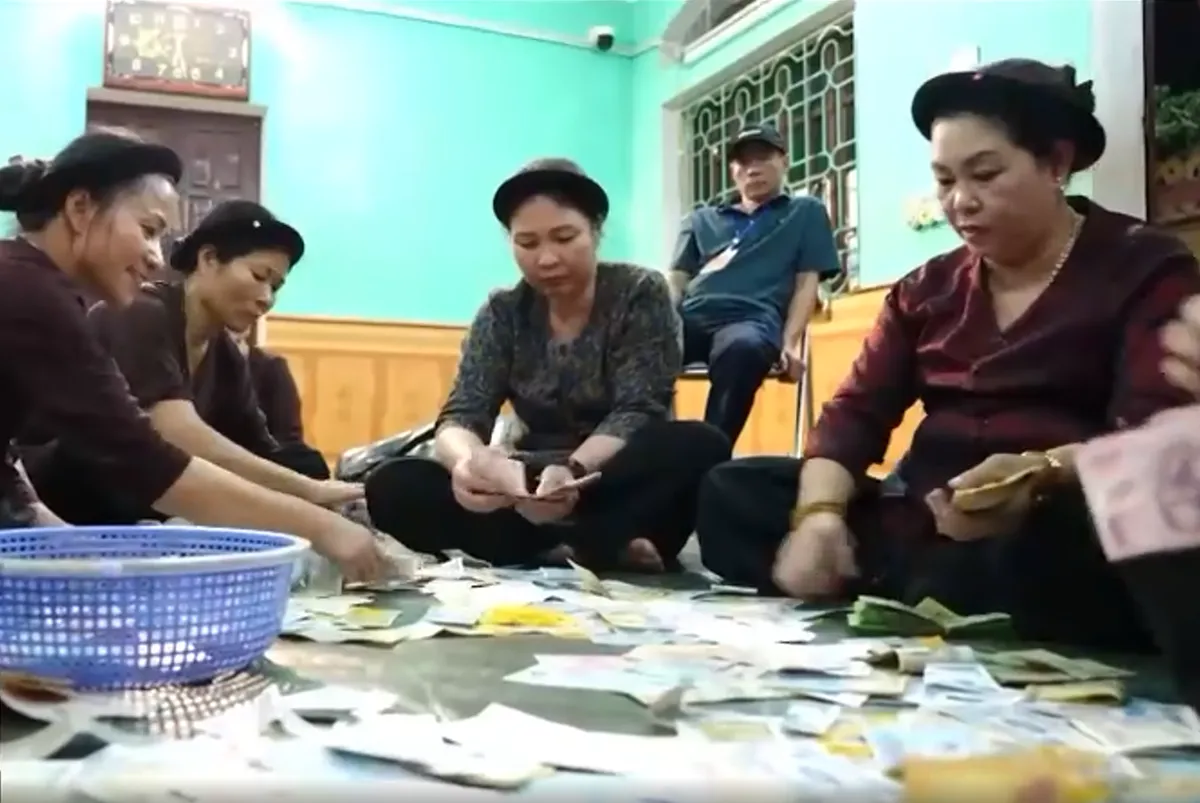 H&eacute; lộ nguồn tiền c&ocirc;ng đức tại c&aacute;c khu di t&iacute;ch - Ảnh 12.