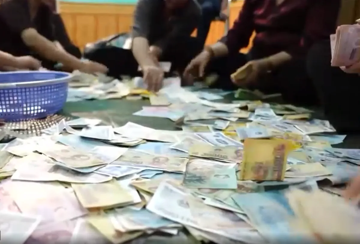 H&eacute; lộ nguồn tiền c&ocirc;ng đức tại c&aacute;c khu di t&iacute;ch - Ảnh 13.