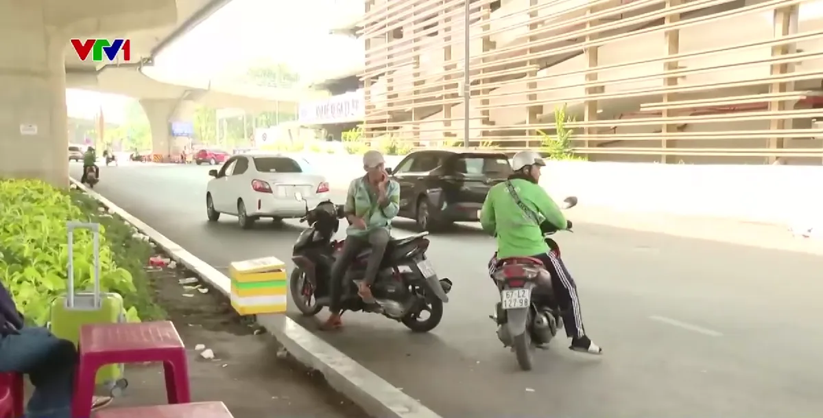 B&aacute;o động h&agrave;nh vi c&ocirc;n đồ nơi c&ocirc;ng cộng - Ảnh 1.