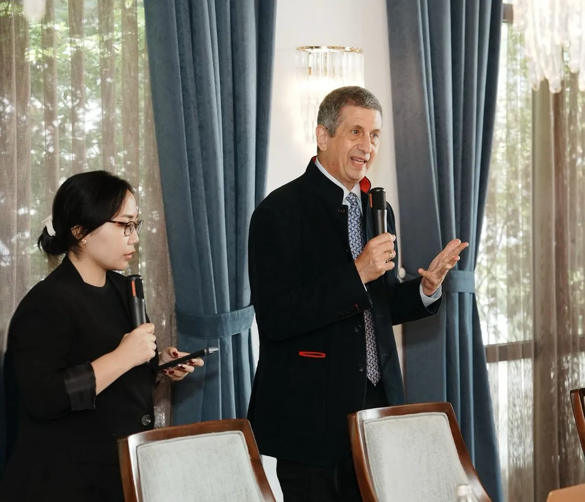 X&acirc;y dựng Trung t&acirc;m t&agrave;i ch&iacute;nh quốc tế cần song song ph&aacute;t triển nh&acirc;n sự quản l&yacute; cấp cao- Ảnh 2.