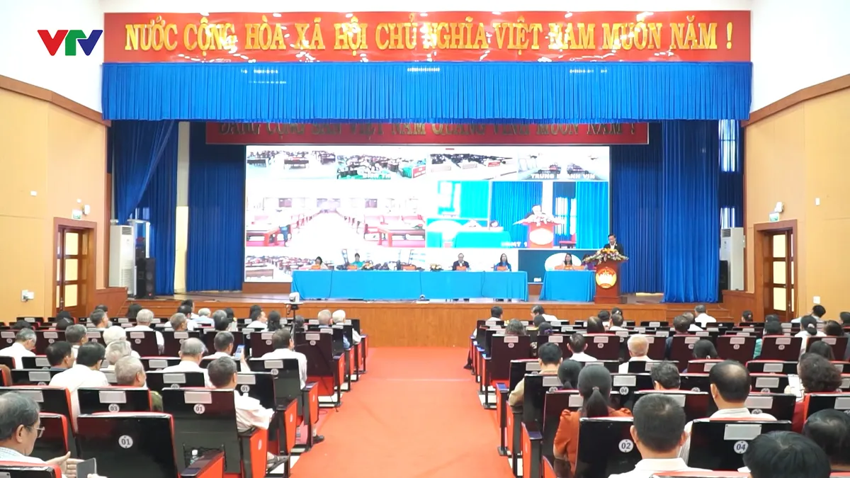 L&aacute; phiếu gửi gắm niềm tin - Ảnh 1.