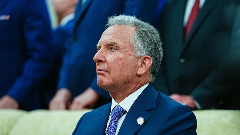 Tổng thống Ukraine Zelensky: Mỹ đề xuất đ&agrave;m ph&aacute;n ba b&ecirc;n v&agrave;o tuần tới  - Ảnh 1.