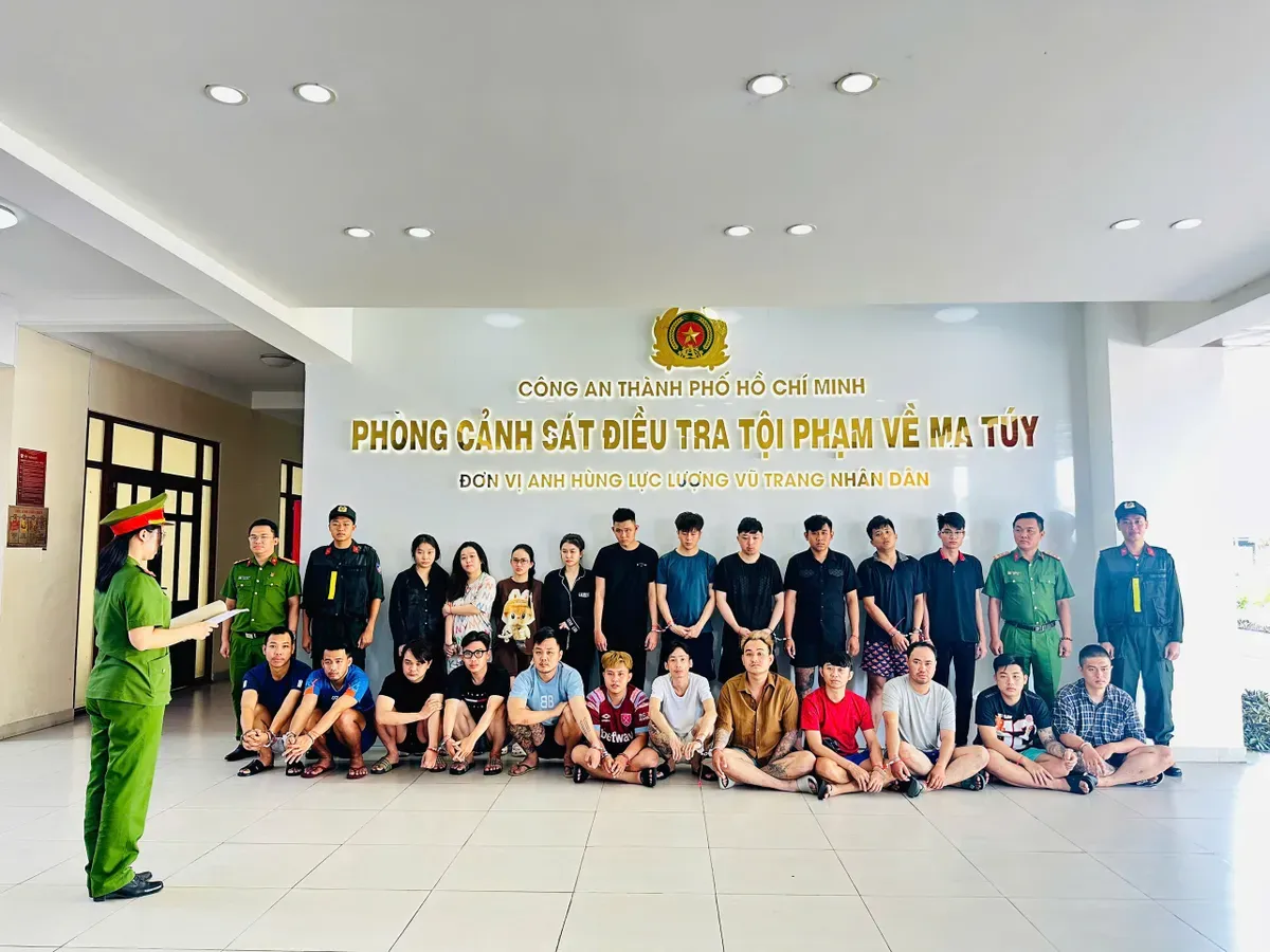 Triệt ph&aacute; đường d&acirc;y ma t&uacute;y từ Campuchia v&agrave;o TP Hồ Ch&iacute; Minh, thu giữ hơn 17 kg ma t&uacute;y tổng hợp- Ảnh 1.
