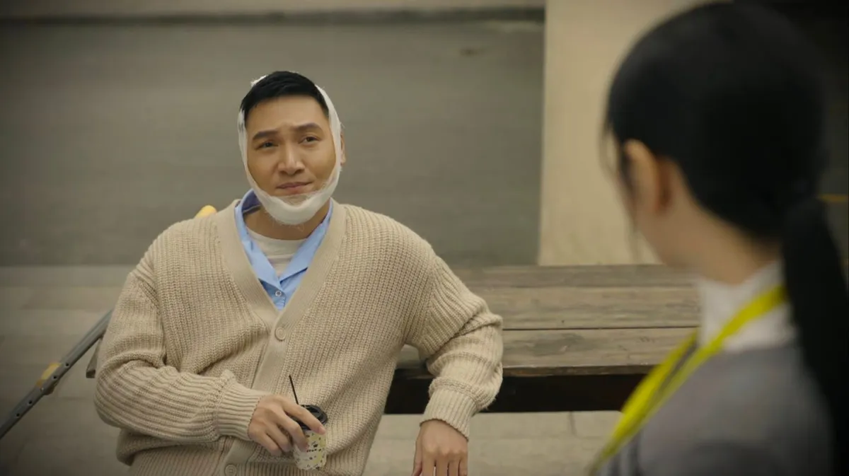 Bước ch&acirc;n v&agrave;o đời - Tập 9: Mẹ Qu&acirc;n lập mưu mời Thương đến dự sinh nhật - Ảnh 1.