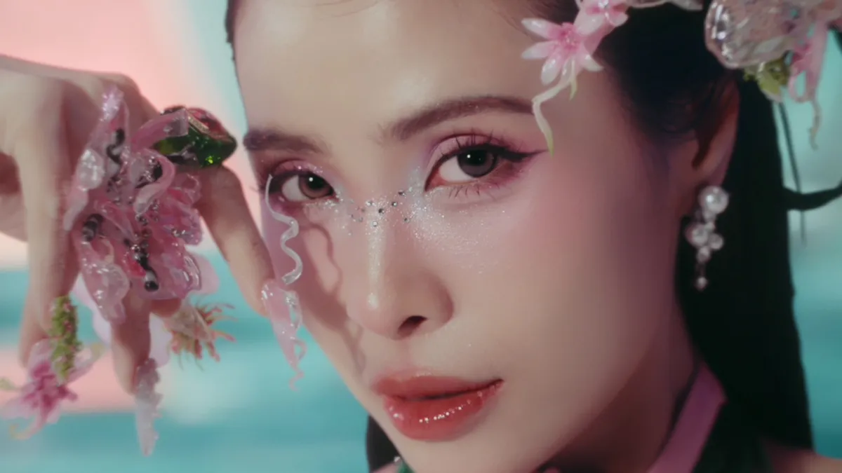 Ca nương Kiều Anh mời &ocirc;ng x&atilde; v&agrave; cả d&agrave;n sao l&agrave;m kh&aacute;ch mời trong MV đầu ti&ecirc;n - Ảnh 2.