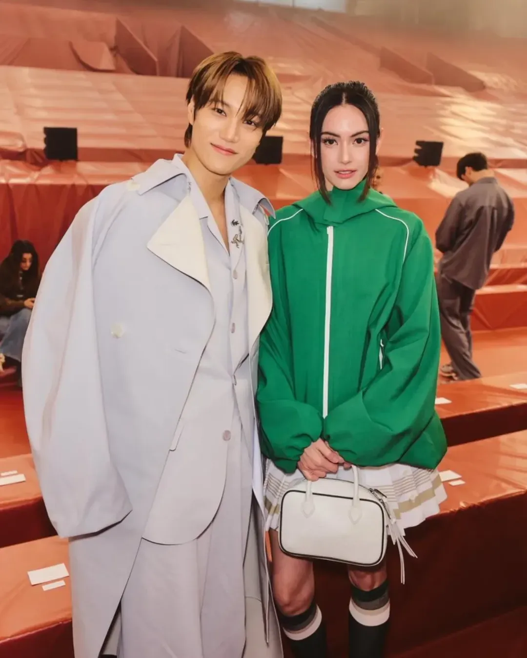 &lsquo;N&agrave;ng thơ của Sơn T&ugrave;ng MTP&rsquo; h&agrave;o hứng khi gặp Vương Nhất B&aacute;c - Ảnh 2.