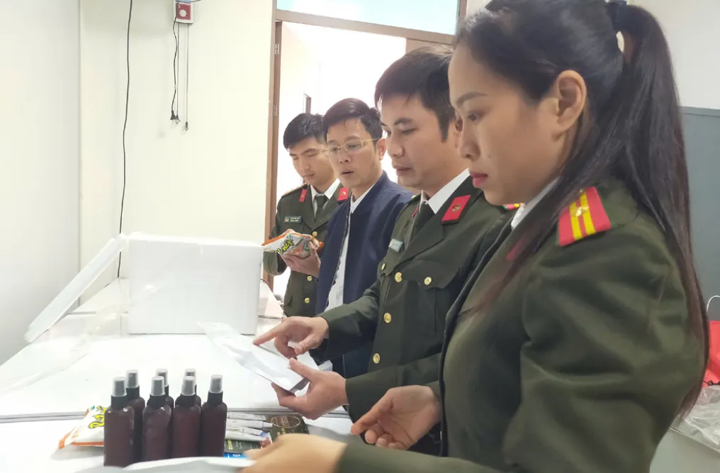 Triệt ph&aacute; đường d&acirc;y &ldquo;thảo dược xương khớp&rdquo; b&aacute;n gần 87.000 đơn h&agrave;ng, thu hơn 227 tỷ đồng- Ảnh 1.