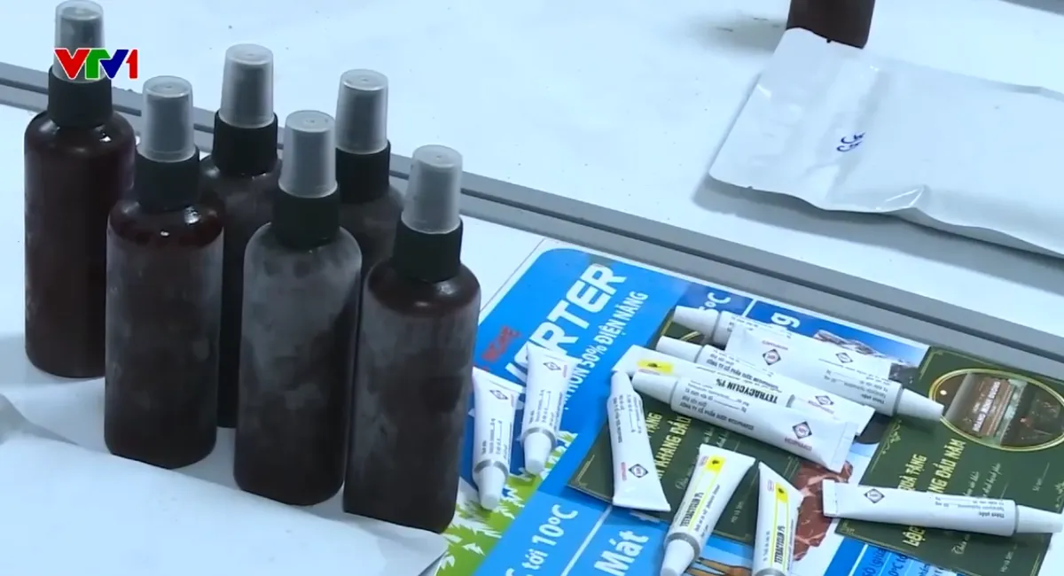 Đường d&acirc;y thuốc xương khớp giả Ho&agrave;ng Minh Đường: Sản xuất thuốc theo c&ocirc;ng thức tự nghĩ- Ảnh 2.