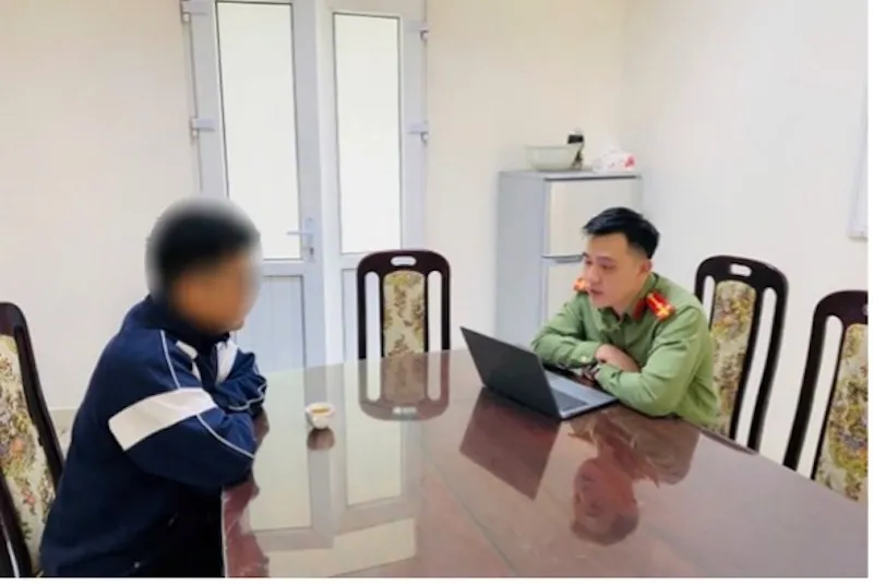 Phạt nh&acirc;n vi&ecirc;n b&aacute;n xe điện 7,5 triệu đồng v&igrave; tung tin sai sự thật về gi&aacute; xăng - Ảnh 1.