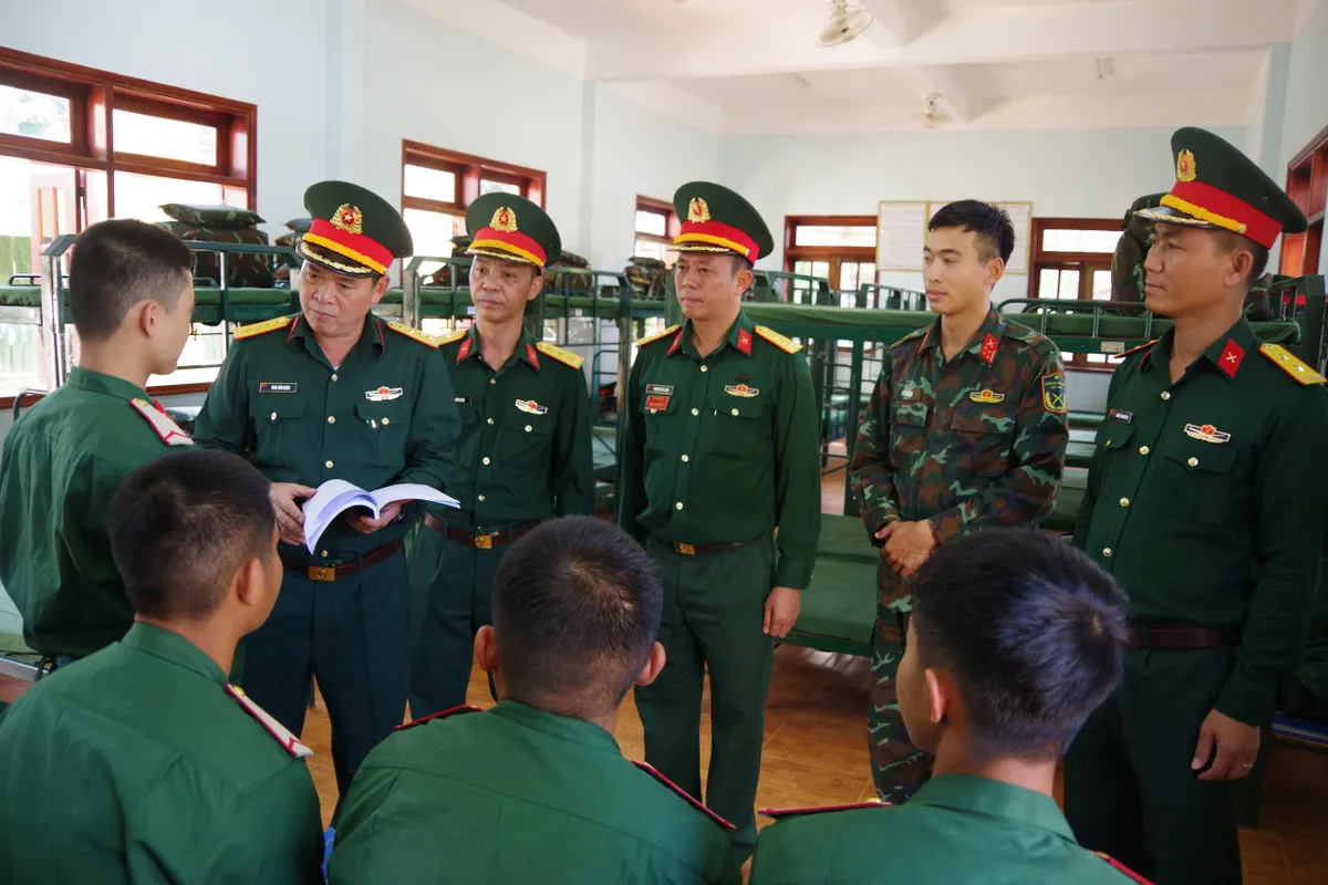 Đắk Lắk: Bộ Chỉ huy Qu&acirc;n sự tỉnh r&agrave; so&aacute;t c&ocirc;ng t&aacute;c chuẩn bị bầu cử tại Tiểu đo&agrave;n 303 - Ảnh 2.