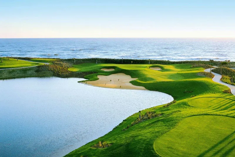 Quy Nhơn 2026: Đại ng&agrave;n chạm biển xanh v&agrave; những c&uacute; swing đi v&agrave;o huyền thoại- Ảnh 2.