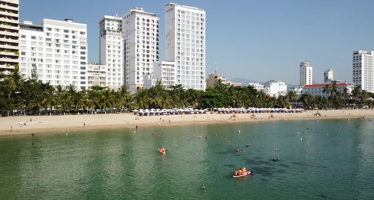 Kh&aacute;nh H&ograve;a đẩy mạnh x&uacute;c tiến thị trường du lịch nội địa, mở rộng li&ecirc;n kết v&ugrave;ng- Ảnh 2.