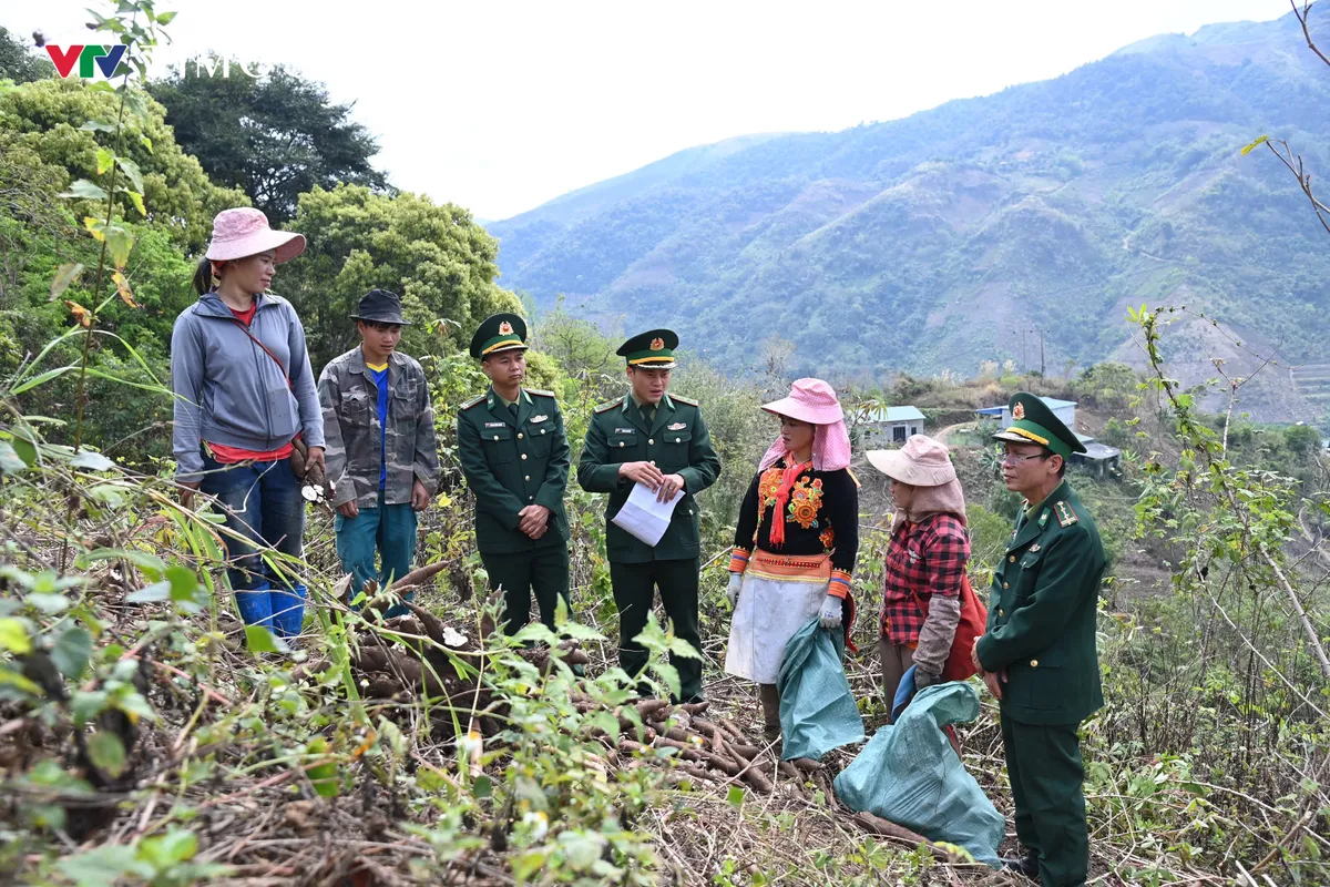 Lai Ch&acirc;u: Rộn r&agrave;ng kh&ocirc;ng kh&iacute; chuẩn bị bầu cử ở v&ugrave;ng bi&ecirc;n - Ảnh 2.