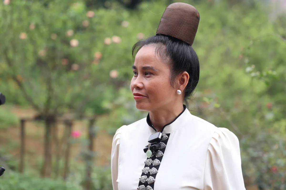 Niềm vinh dự của đồng b&agrave;o c&aacute;c d&acirc;n tộc khi cầm l&aacute; phiếu tại Thủ đ&ocirc; - Ảnh 5.