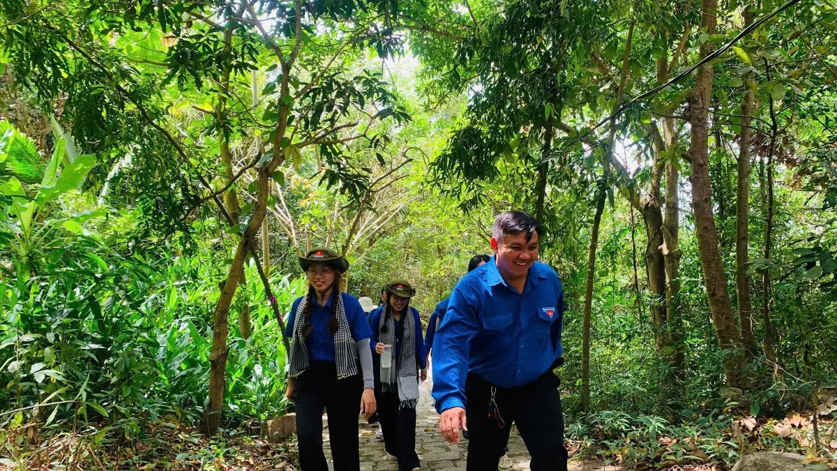 2.500 thiếu nhi c&oacute; ho&agrave;n cảnh kh&oacute; khăn sẽ được hỗ trợ trong Th&aacute;ng Thanh ni&ecirc;n- Ảnh 3.